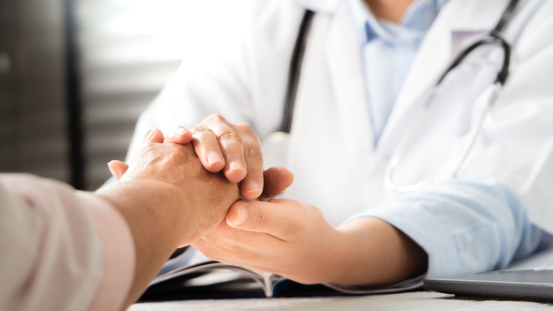 Juntas, as duas unidades são referência em atendimento pediátrico de baixa, média e alta complexidade, em Araguaína; pesquisa de satisfação é disponibilizada para todos os usuário. (Foto: Freepik)